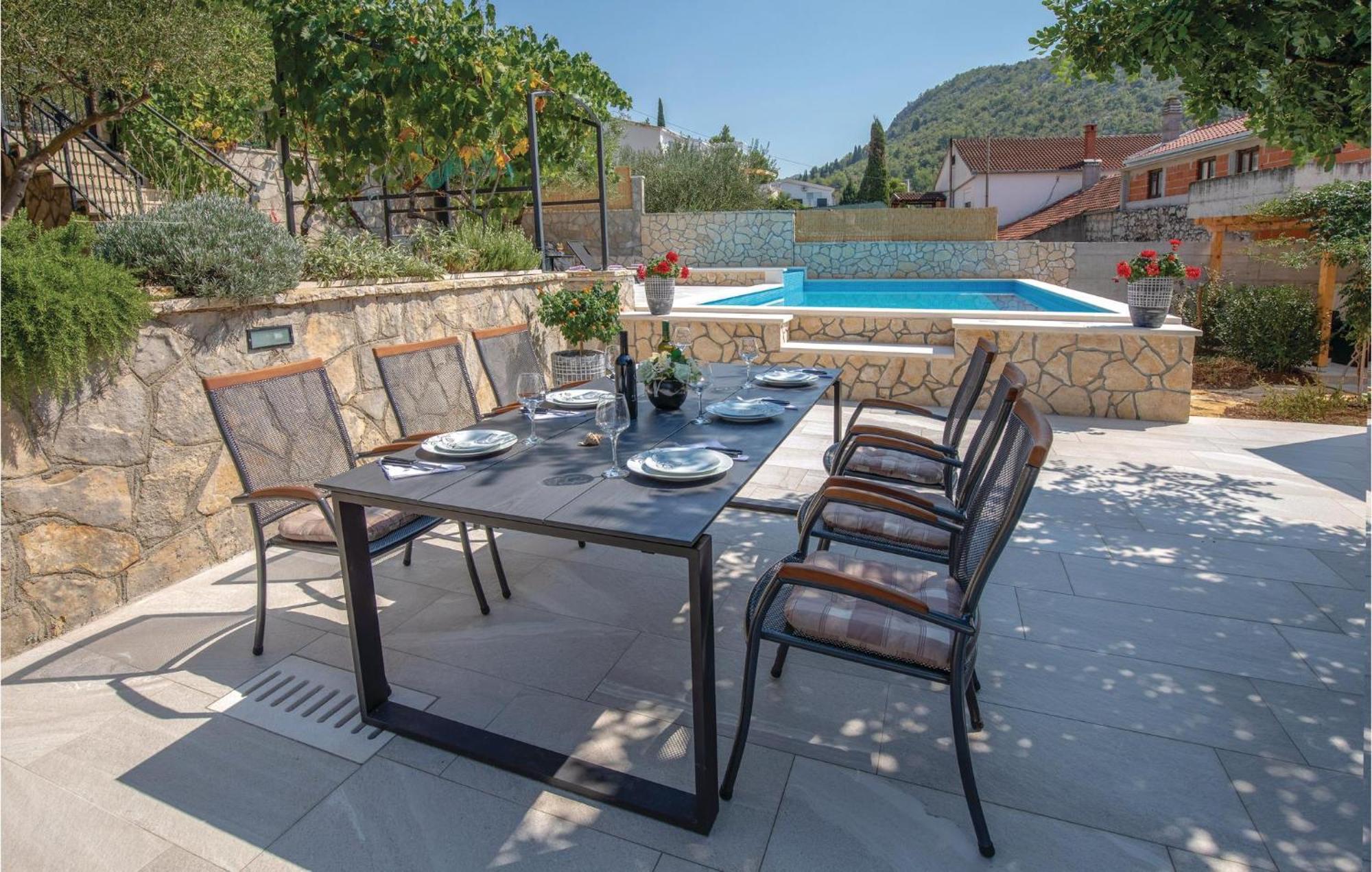 Nice Apartment In Blace With Wifi Экстерьер фото